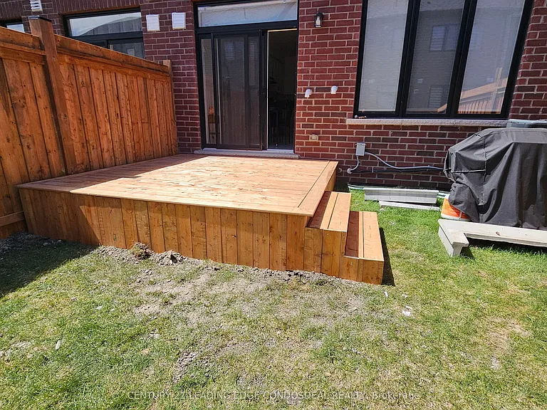 21 Milady Cres — Photo 29