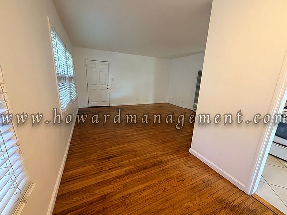 5th image of 644 Vernon Ave #646