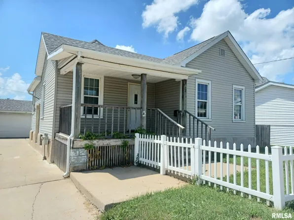 62 N 5th Ave, Canton, IL 61520