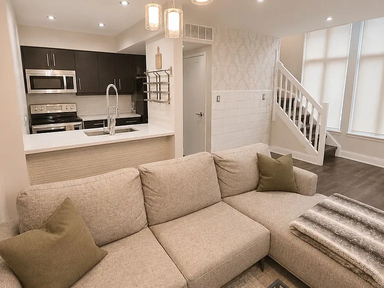 46 E Liberty St #512 — Photo 11