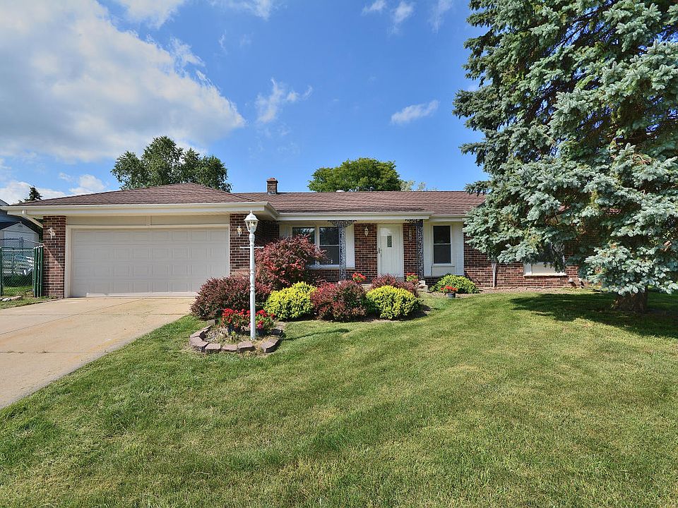 1st image of 5560 W Allwood Dr