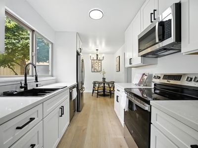 3200 Fiji Ln, Alameda, CA, 94502