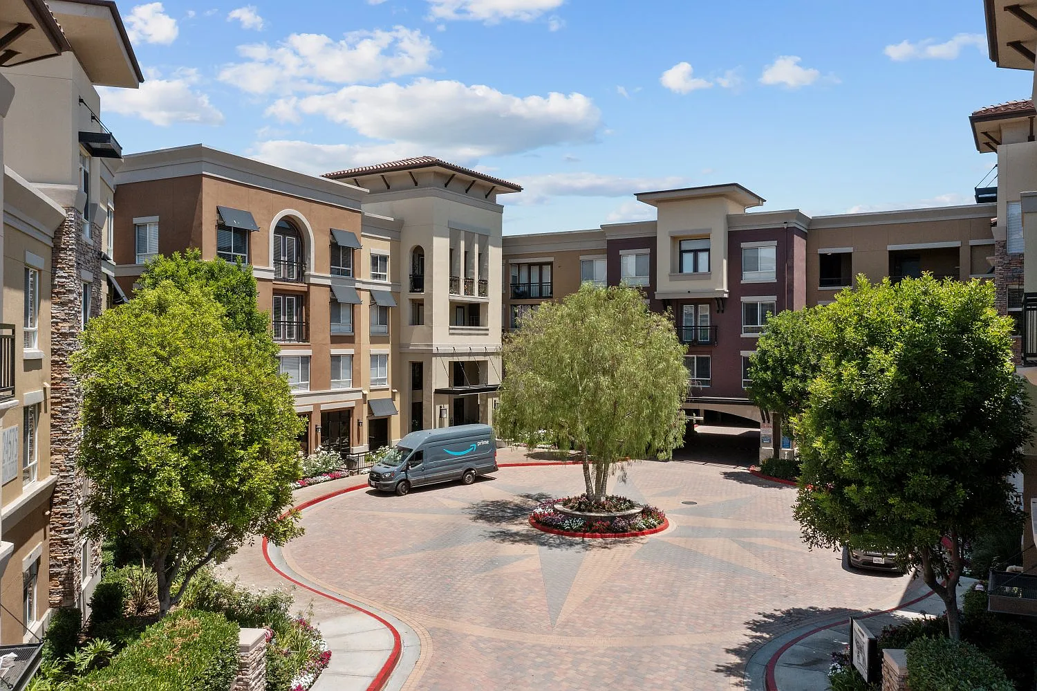 24535 Town Center Dr — Photo 4