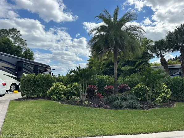 13893 Golden Palms Cir, Fort Myers, FL 33913