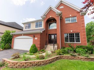 28 W Summerset Ct, Palatine, IL 60067
