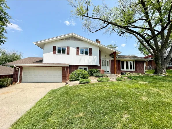 7125 Wilshire Blvd, Windsor Heights, IA 50324