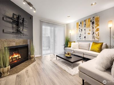 710 Kirkland Circle #A102, Kirkland, WA, 98033