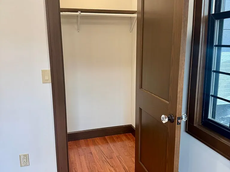 310 9 1/2 St — Photo 38