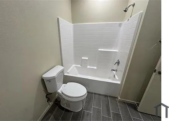13701 El Rio Ln — Photo 14