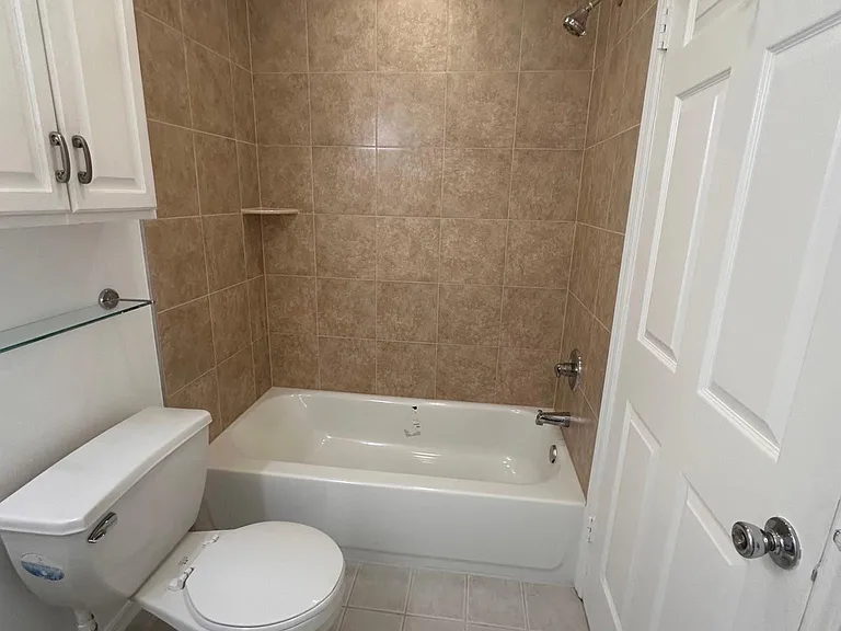 551 Clubhouse Ct #9 — Photo 12