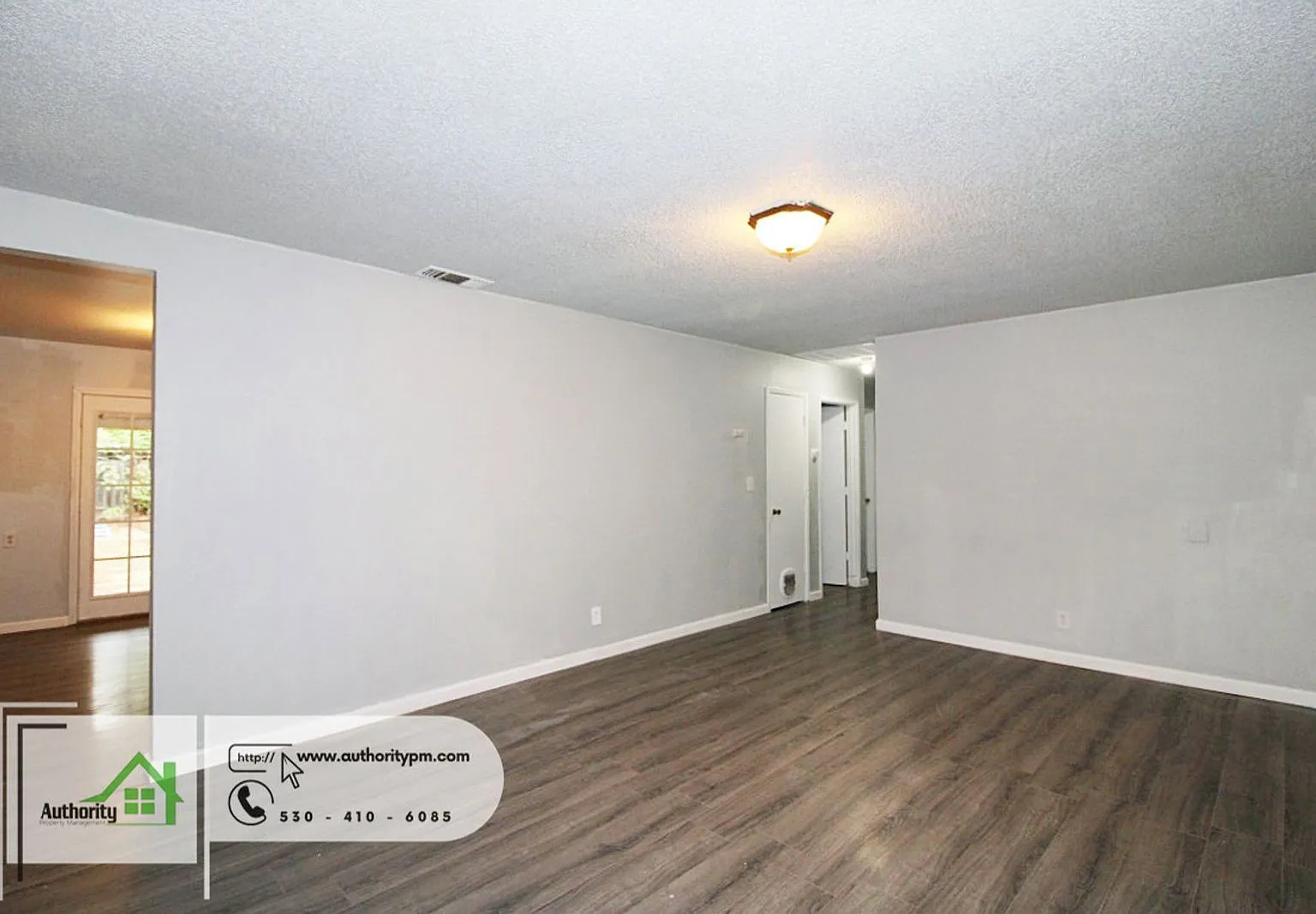 3 bed, 1.0 bath, 996 sqft, $1,595 — Photo 4