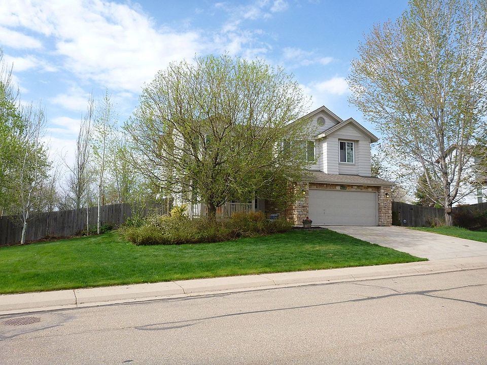 Spacious yard