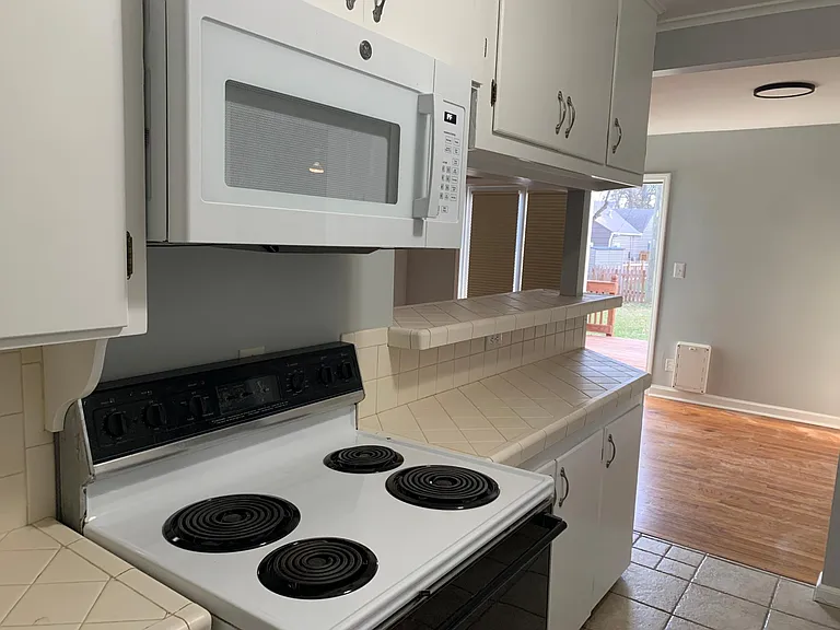 5405 W 71st St — Photo 12