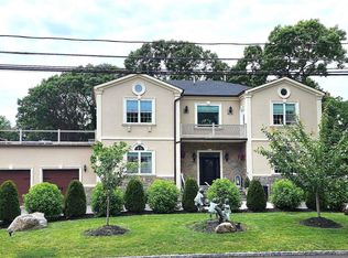 74 Joline Rd, Port Jefferson Station, NY 11776