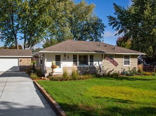 923 109th Ave NW, Coon Rapids, MN 55448