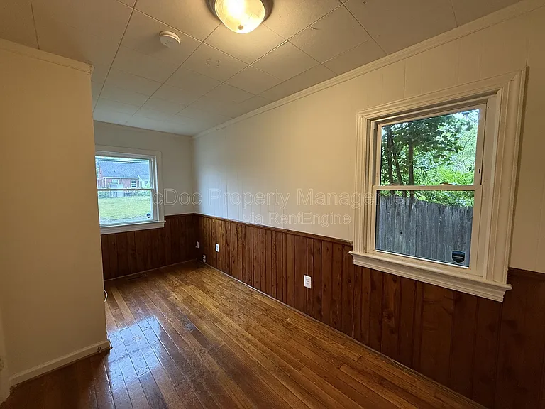 503 Pratt St — Photo 8