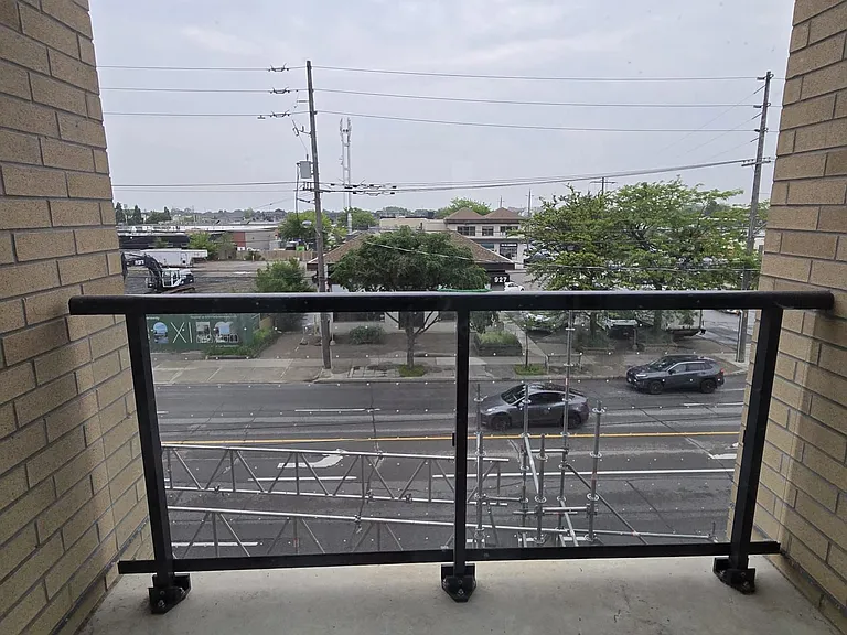 6 Chartwell Rd #314 — Photo 7