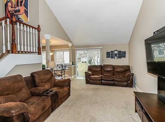 2nd image of 754 Biloxie Ct
