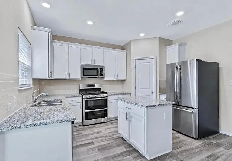 252 Falling Star Ln — Photo 5