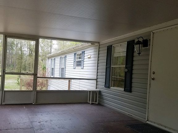 4th image of 1032 NE 899th St