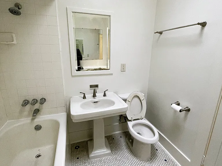 1701 E Ocean Blvd #6 — Photo 11