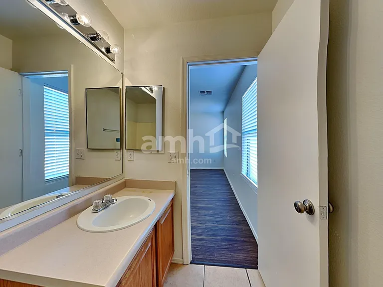 11514 W Bloomfield Rd — Photo 10
