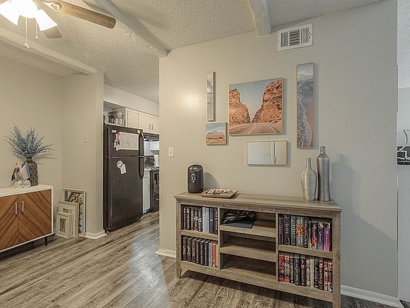 5th image of 2407 NE 43rd St #14497930