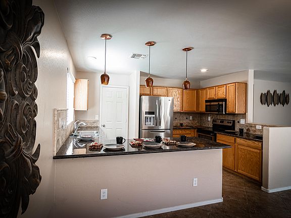 3rd image of 6719 E Flynn Ave