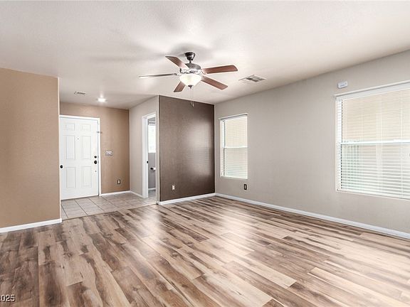 5th image of 142 Trumphet Lilly Ave