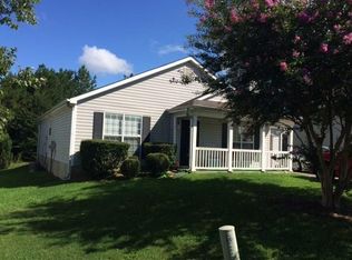 5852 Eagles Feather Ln, Riverdale, GA 30274