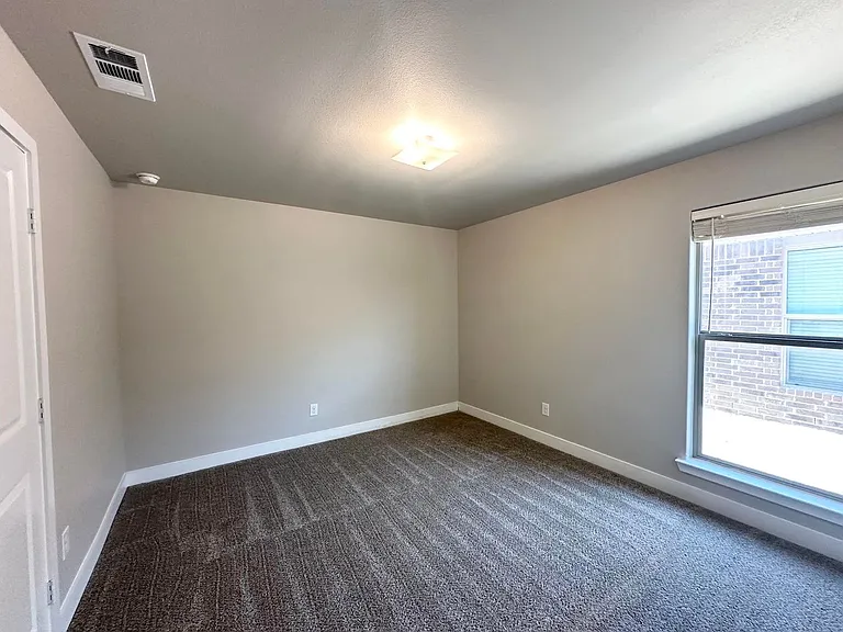 6802 Stake Ave — Photo 10