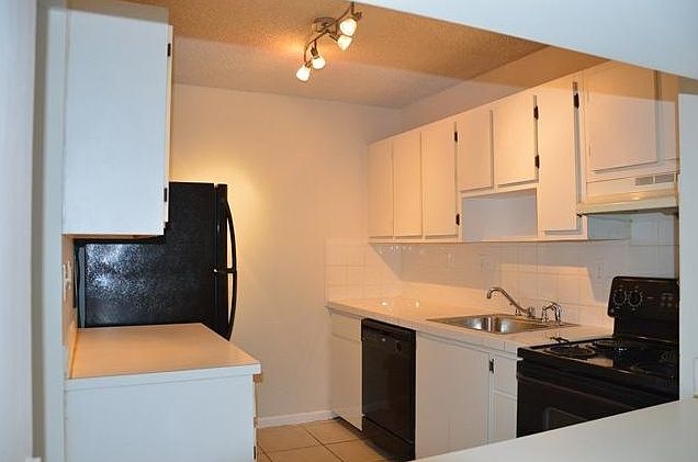 1st image of 468 NE 206th Ln APT 112