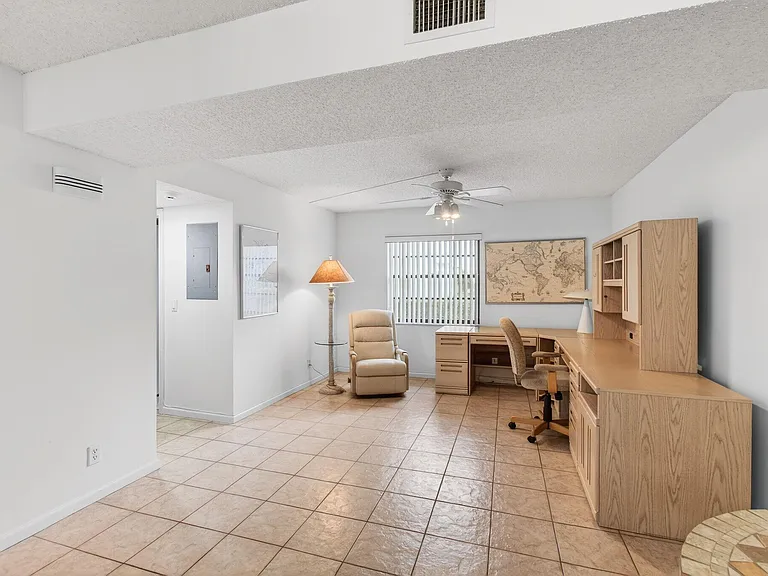 5851 Parkwalk Dr — Photo 29