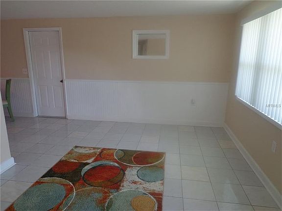 2nd image of 1409 Jennings Dr