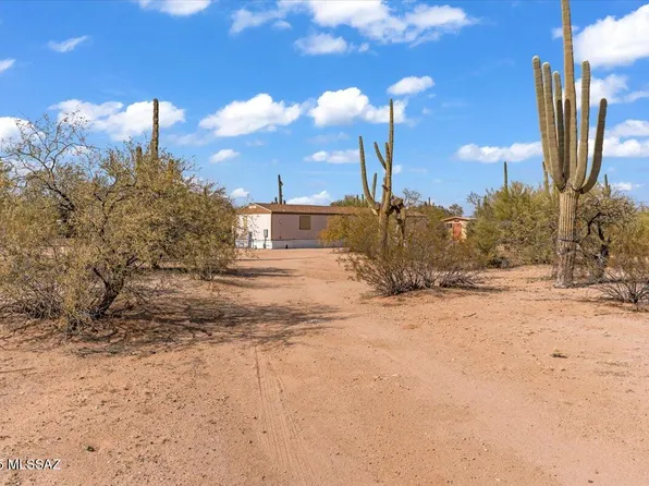 7085 N Featherstone Trl, Tucson, AZ 85743