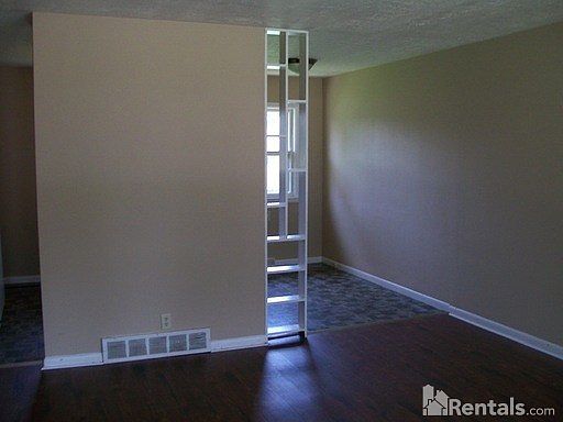 3rd image of 4086 Bedford Ave