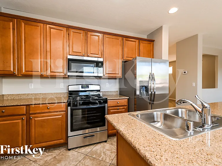 8324 Mokena Ave — Photo 5