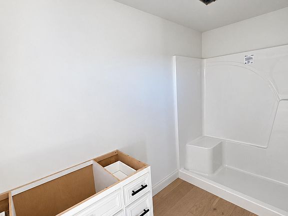 4th image of 78 Cloyd Ln