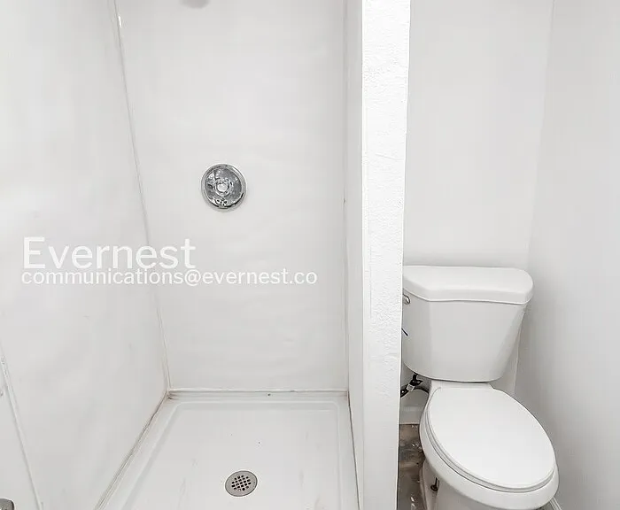 4847 Calvin Ave — Photo 15
