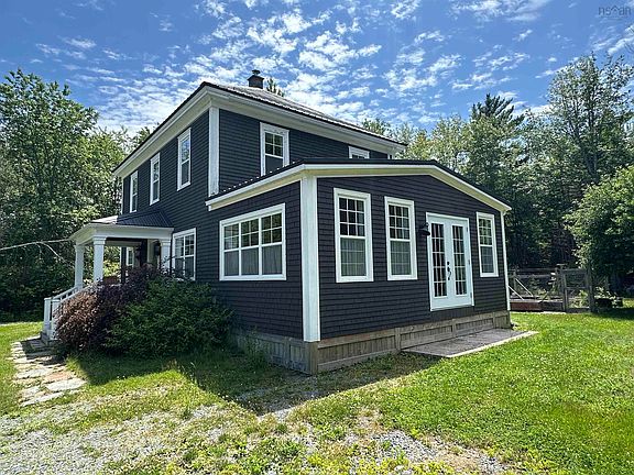 3rd image of 151 Medway River Rd