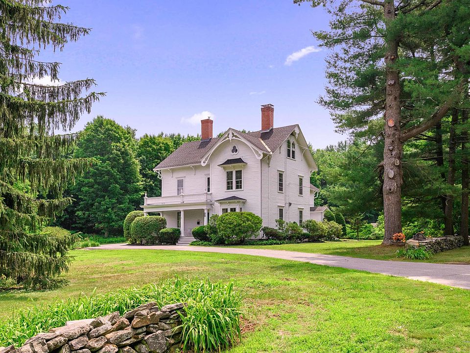 1st image of 30 Flaggy Meadow Rd