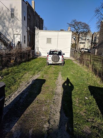 2nd image of 1850 S Lawndale Ave