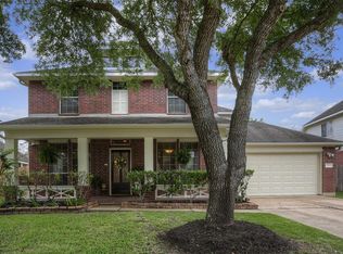 3219 Edgewood Dr, Pearland, TX 77584