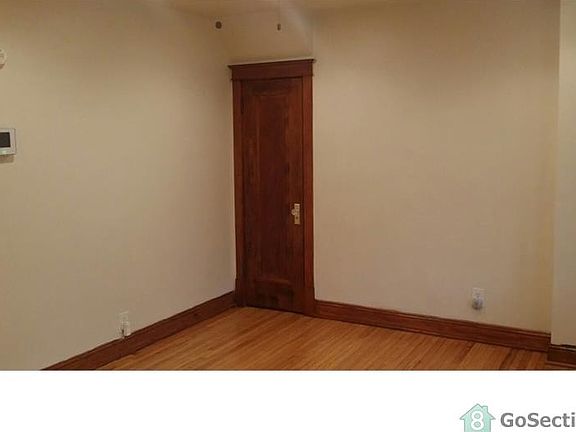 4th image of 4829 Penrose St
