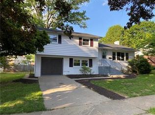 1518 Stanford Rd, Bethlehem, PA 18018