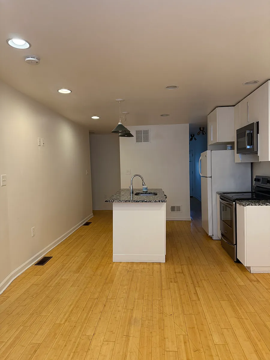 Building Photo - 29 Florida Ave NE #2
