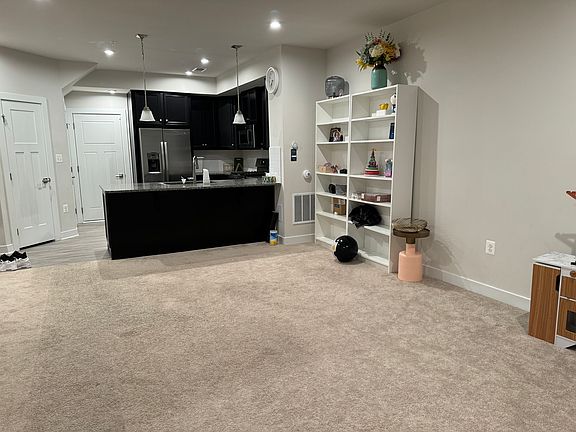 4th image of 10028 American Pharoah Ln #A
