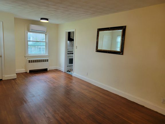 4th image of 3312 Lamb Ave