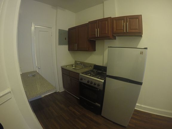 4th image of 539 E 81st St APT 4D