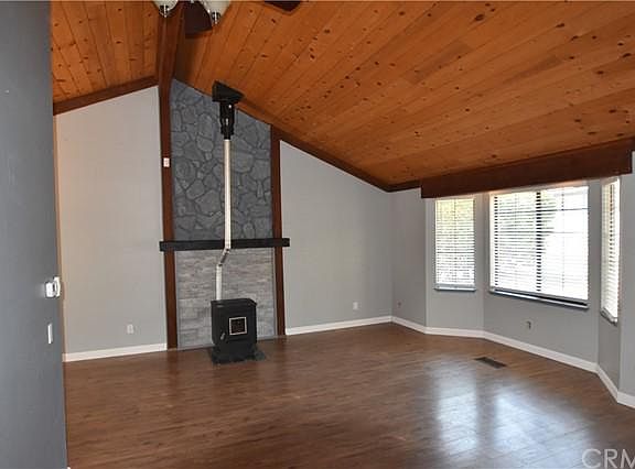 2nd image of 425 Forest Dr